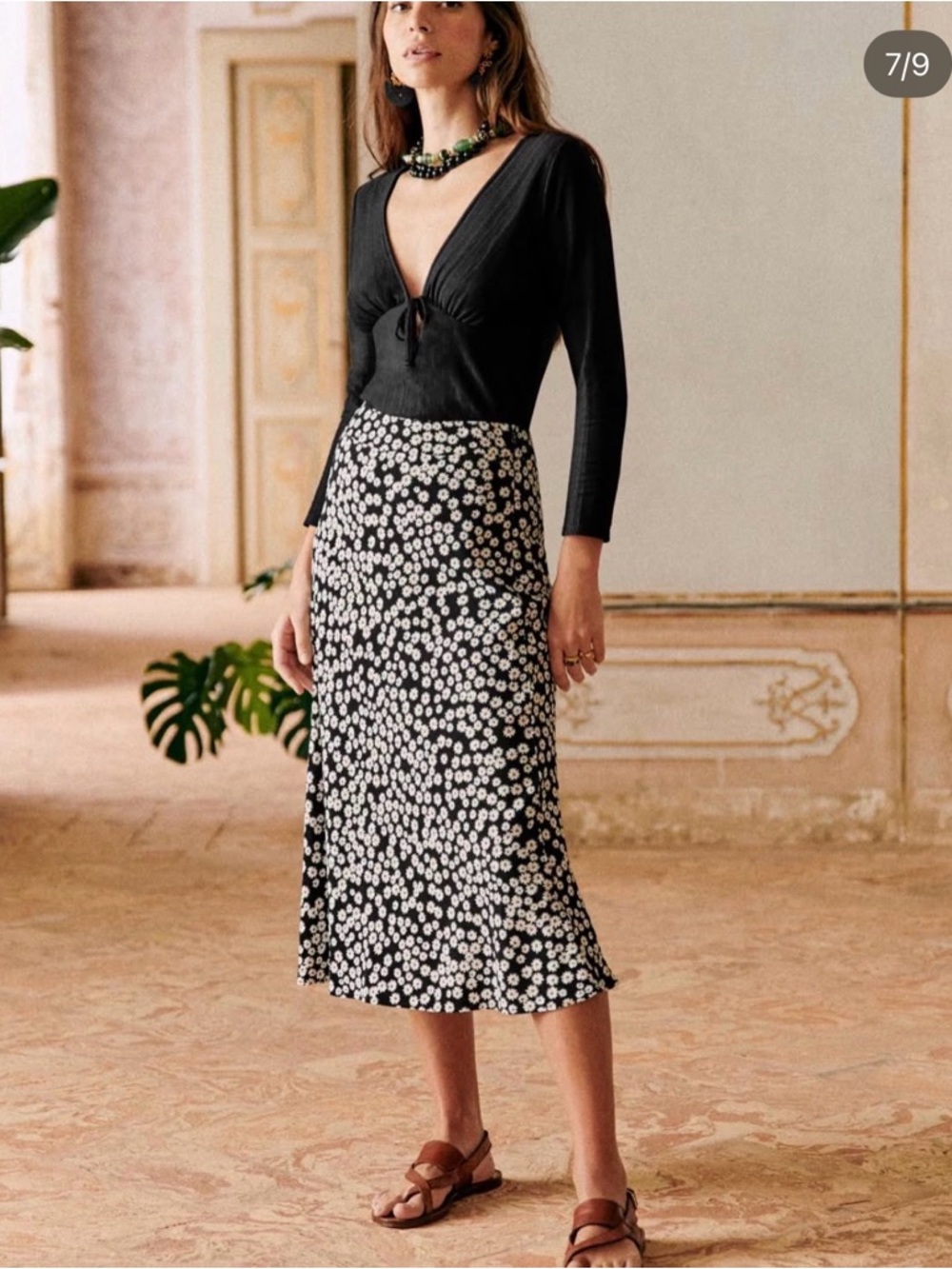 Sézane Sandy Midi Skirt in Daisies 38/6